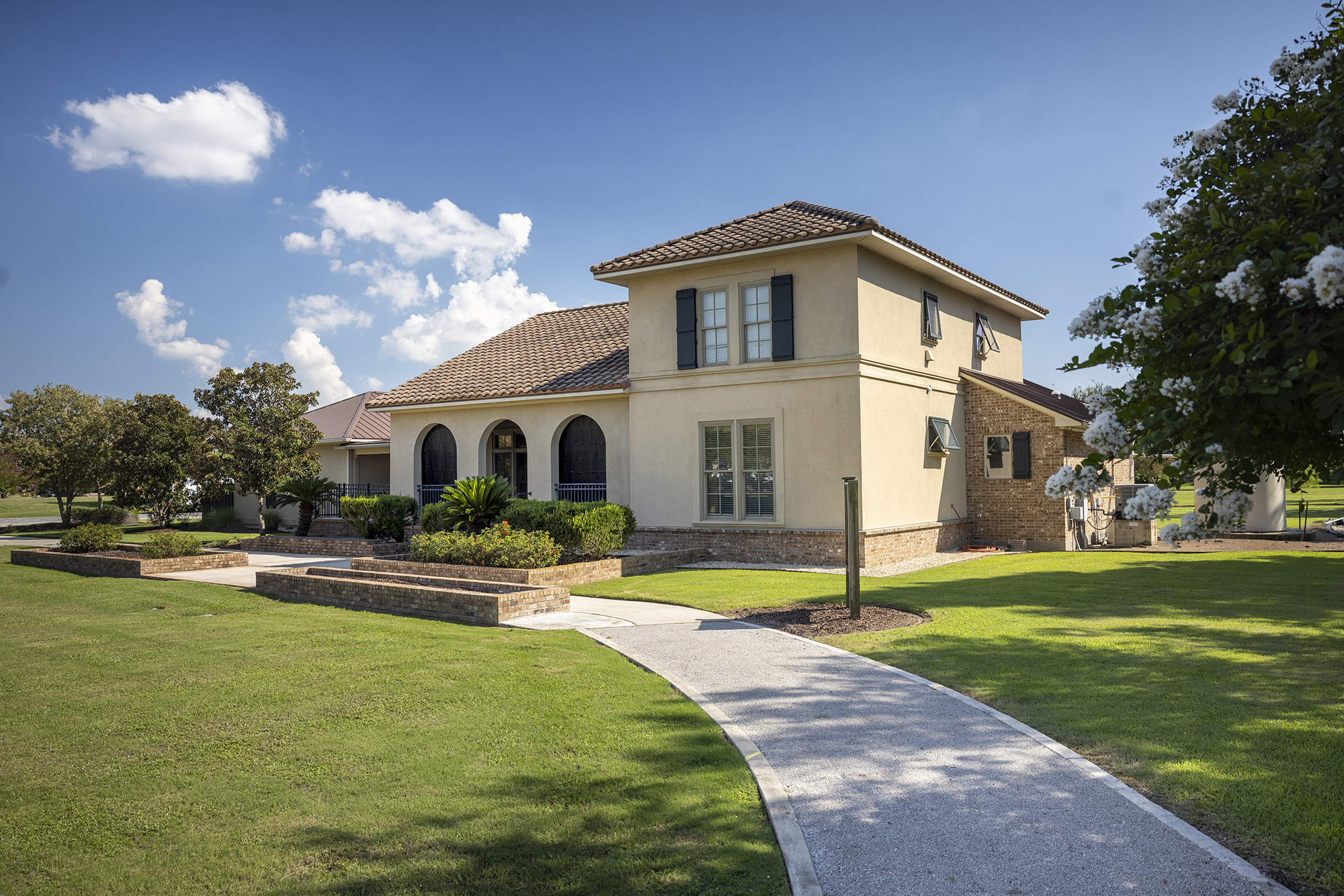 Tour stop at the LaHouse Research & Education Center on LSU's campus