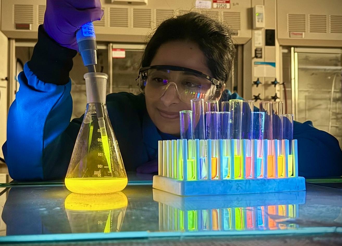 Simran in the lab with flourescents